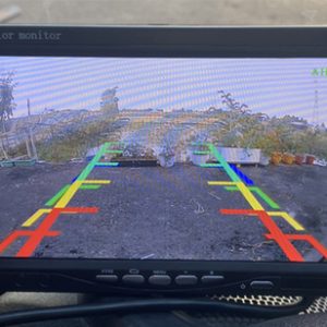 màn hình tích hợp camera lùi cho xe tải